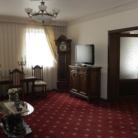 Hotel Slavia Salonta المظهر الخارجي الصورة