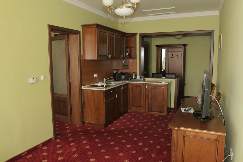 Hotel Slavia Salonta المظهر الخارجي الصورة