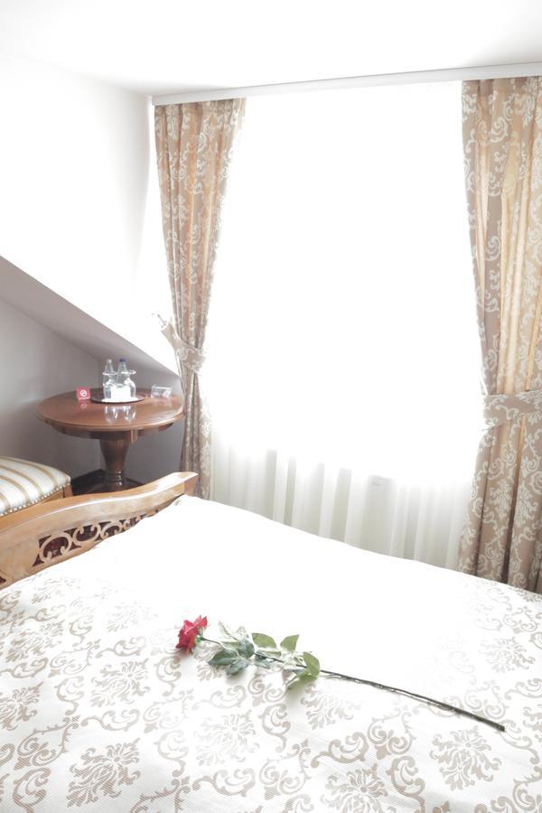 Hotel Slavia Salonta المظهر الخارجي الصورة