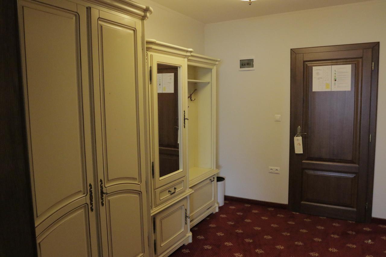 Hotel Slavia Salonta المظهر الخارجي الصورة